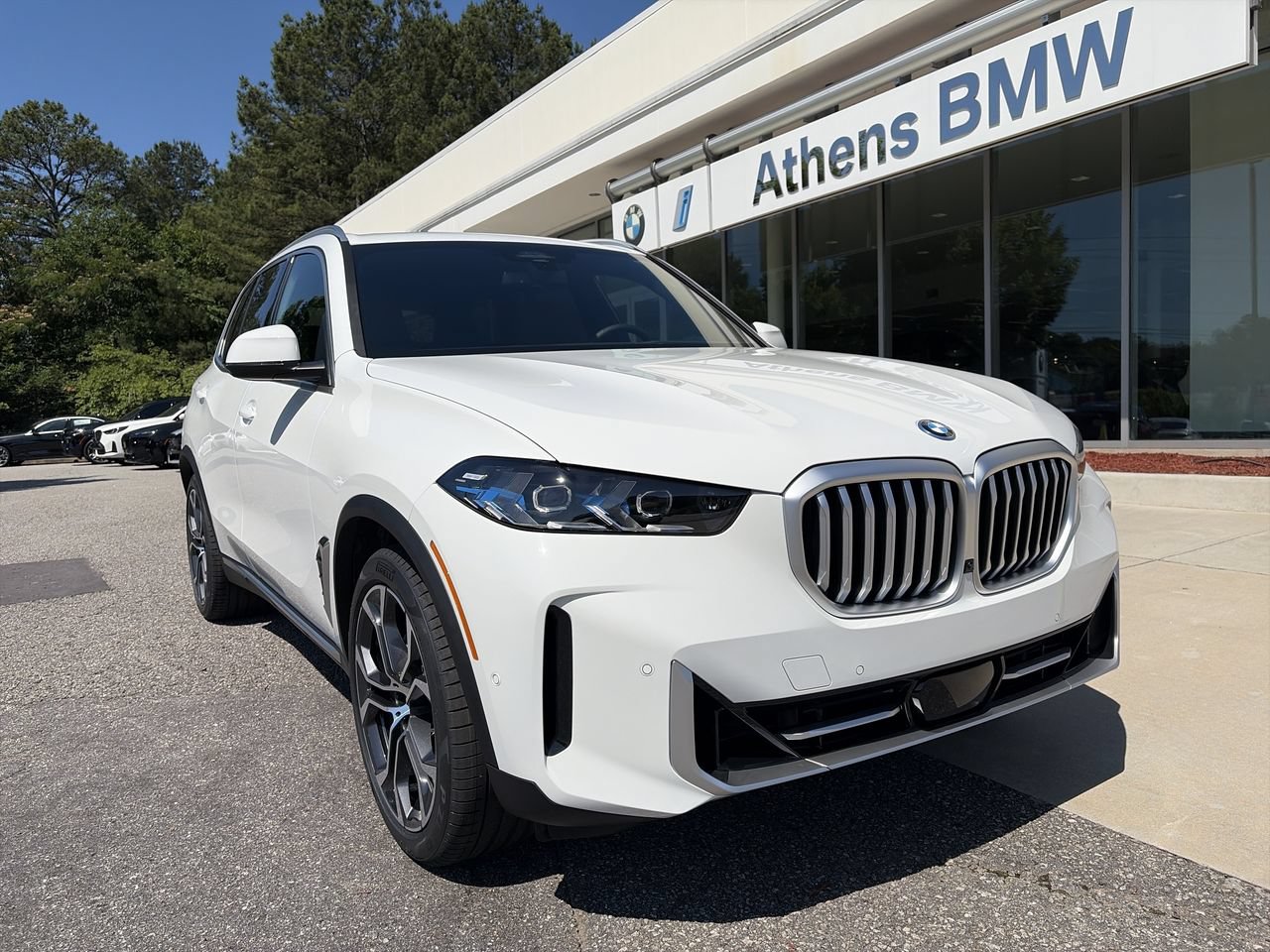 Used 2026 BMW X5 xDrive50e w/ Climate Comfort Package AWD/4WD image 1