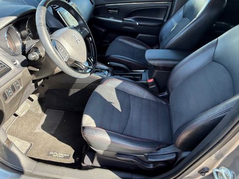 Used 2024 Mitsubishi Outlander Sport SE image 16