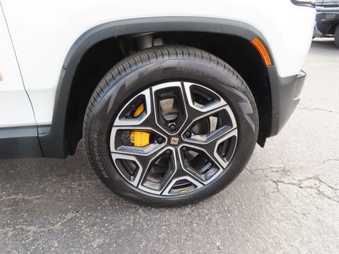 Used 2023 Rivian R1S Adventure AWD/4WD image 10