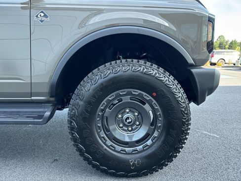 New 2025 Ford Bronco Outer Banks w/ Sasquatch Package image 19
