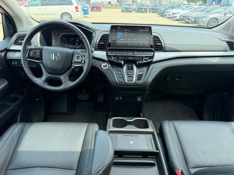 Certified 2025 Honda Odyssey EX-L image 13
