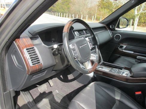 Used 2016 Land Rover Range Rover HSE image 38