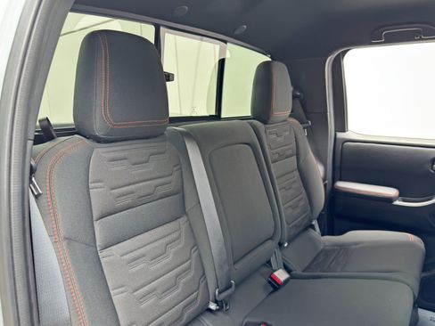 Used 2024 Nissan Frontier PRO-4X w/ Pro Convenience Package AWD/4WD image 38