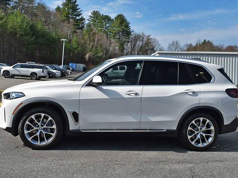 Used 2026 BMW X5 xDrive40i image 5