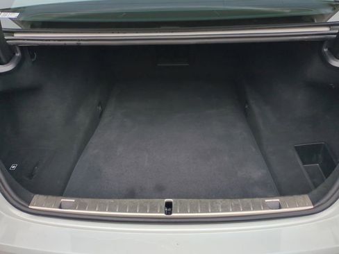 Used 2021 BMW 740i xDrive w/ M Sport Package image 13