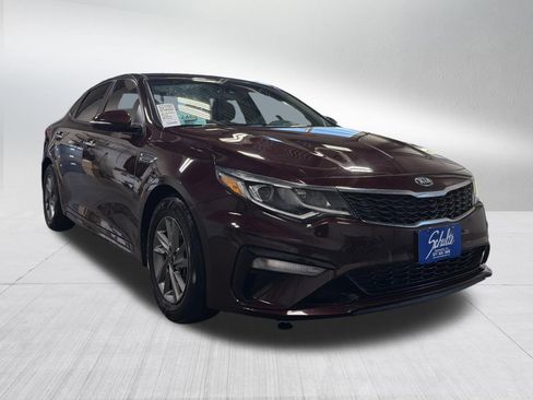 Used 2019 Kia Optima LX image 2