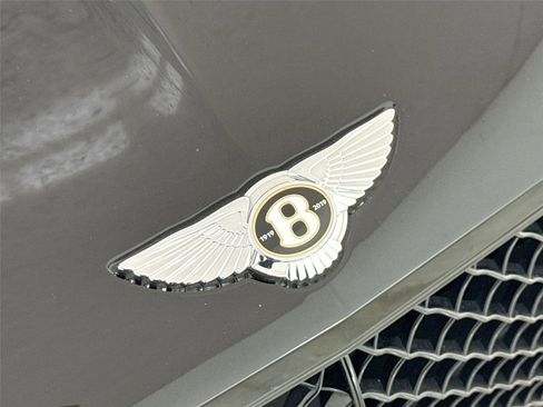 Used 2020 Bentley Continental GT V8 image 31