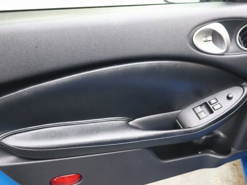 Used 2011 Nissan 370Z Base image 13