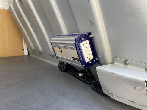 Used 2015 Ford Transit Connect XL image 29