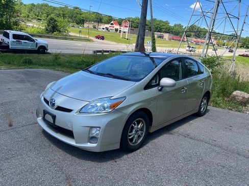 Used 2011 Toyota Prius Four w/ Solar Roof Pkg FWD image 8
