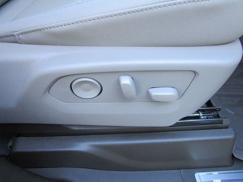 New 2026 GMC Sierra 2500 SLT w/ SLT Premium Package AWD/4WD image 30