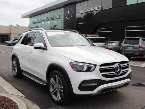 Certified 2022 Mercedes-Benz GLE 350 4MATIC w/ Premium Package image 3