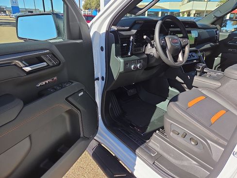 New 2026 GMC Sierra 1500 AT4 w/ AT4 Premium Package image 9