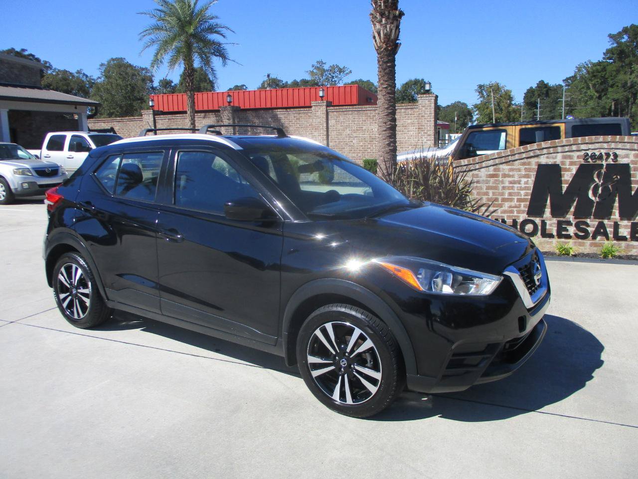 Used 2019 Nissan Kicks SV w/ Exterior Package FWD image 18