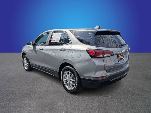 Used 2023 Chevrolet Equinox LT FWD image 3
