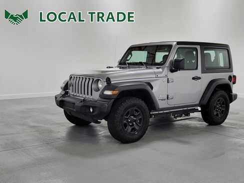 Used 2019 Jeep Wrangler Sport image 4