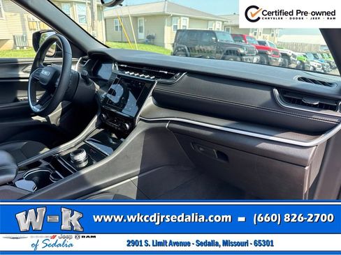 Certified 2023 Jeep Grand Cherokee Altitude AWD/4WD image 34