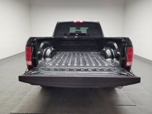 Used 2015 RAM 1500 Express RWD image 29