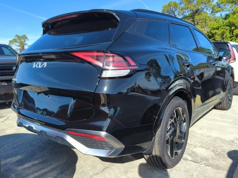 Certified 2024 Kia Sportage SX image 4