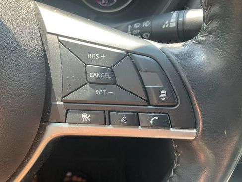 Used 2022 Nissan Sentra SV FWD image 22