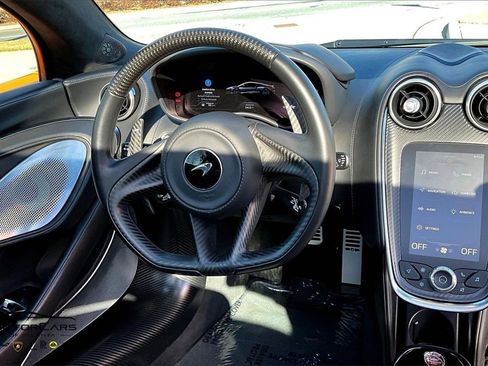 Used 2023 McLaren GT image 7