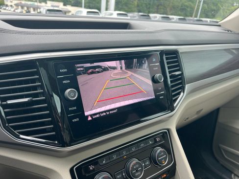 Used 2018 Volkswagen Atlas SEL FWD image 13