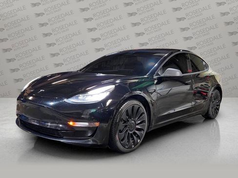 Used 2018 Tesla Model 3 Performance image 3