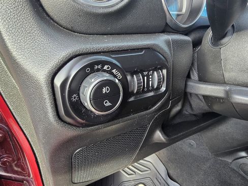 Used 2021 Jeep Gladiator Overland w/ Popular Equipment Package image 20