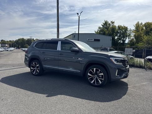 New 2026 Volkswagen Atlas SEL Premium R-Line image 3