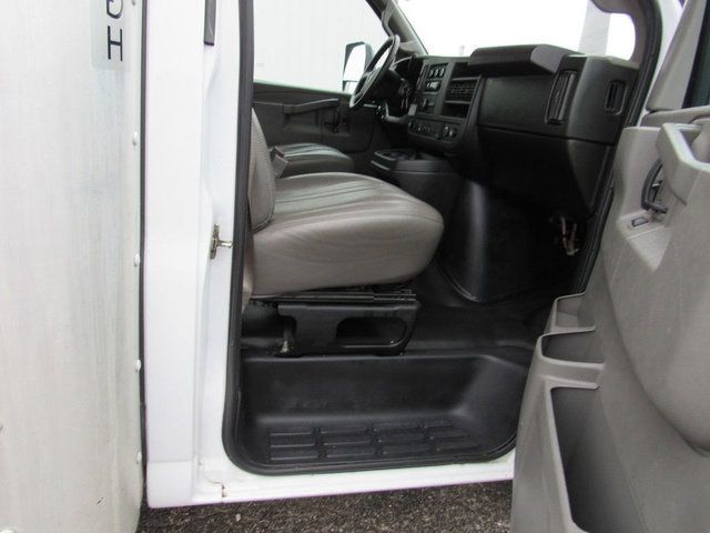 Used 2021 GMC Savana 3500 Extended w/ Power Convenience Package RWD image 13
