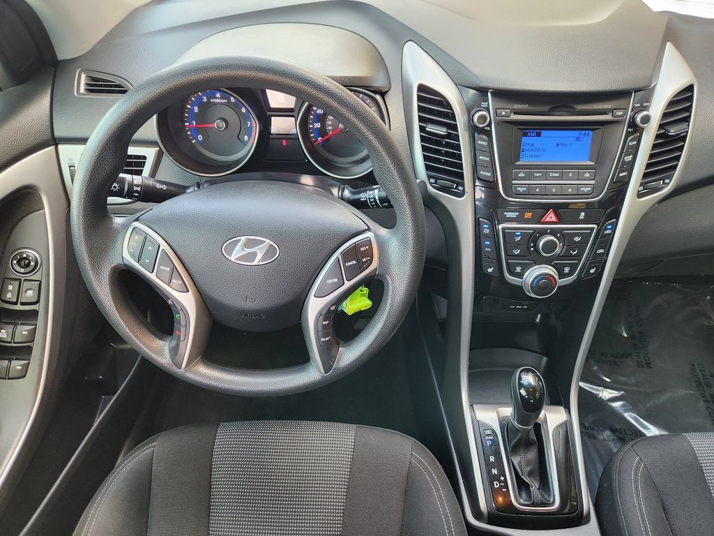 Used 2016 Hyundai Elantra GT FWD image 27