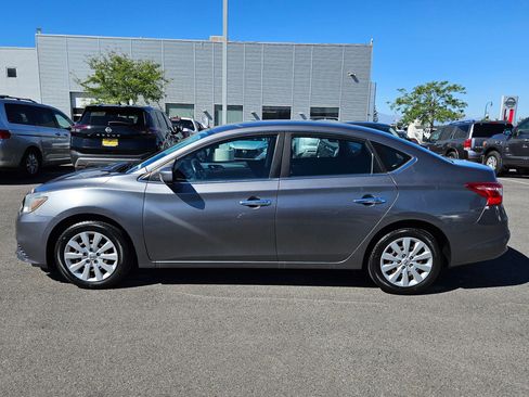 Used 2019 Nissan Sentra S image 9