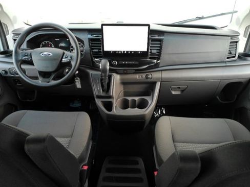 Used 2025 Ford Transit 350 XLT image 18