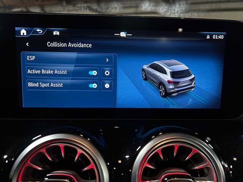 Certified 2025 Mercedes-Benz GLA 250 4MATIC image 33