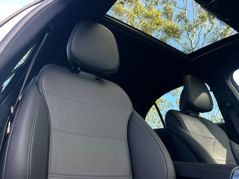 Used 2024 Mercedes-Benz C 300 Sedan image 10