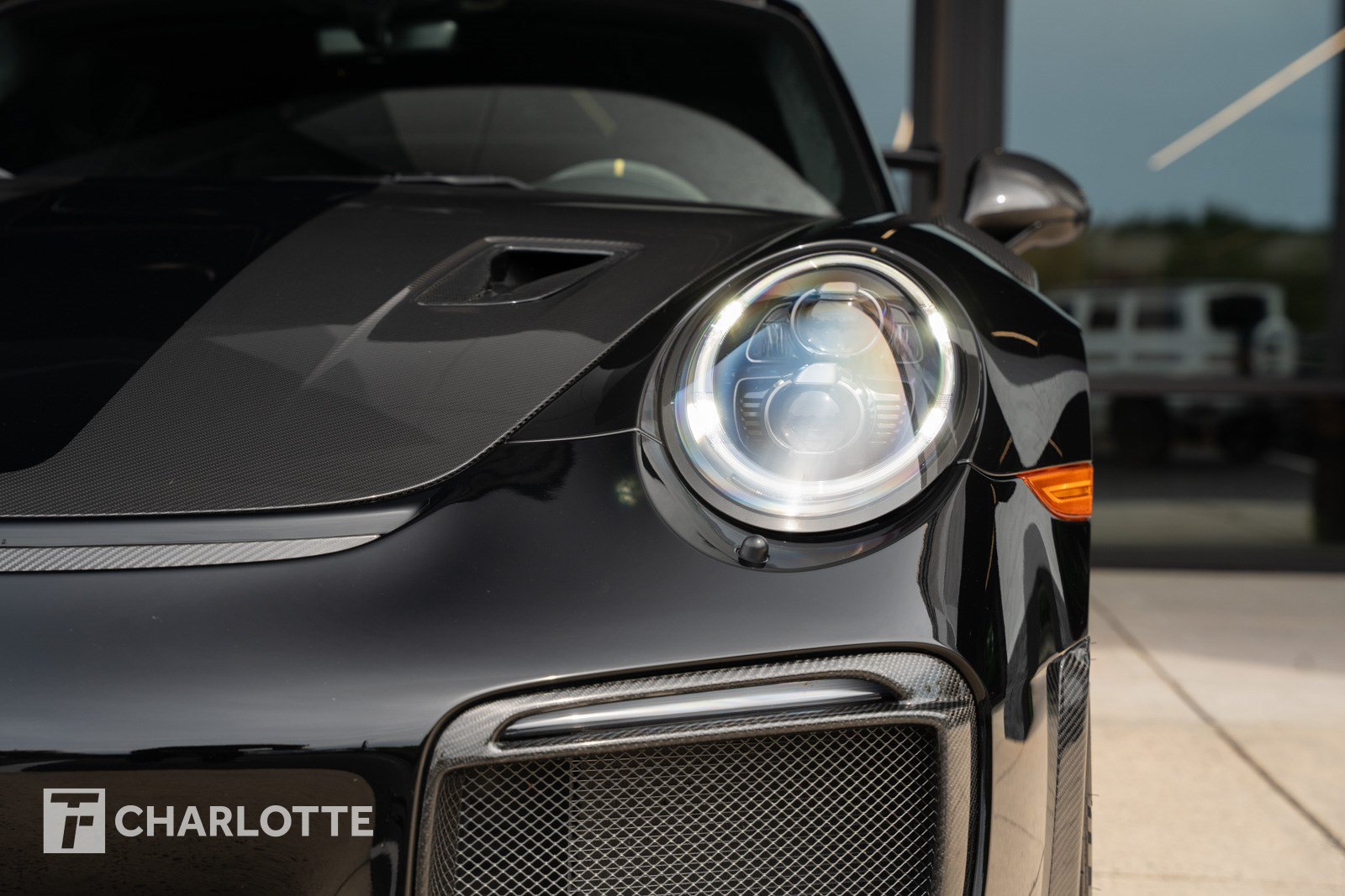 Used 2018 Porsche 911 GT2 RS RWD image 8