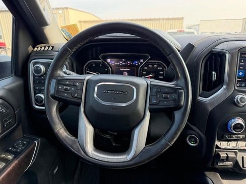 Used 2020 GMC Sierra 2500 Denali w/ Denali Ultimate Package AWD/4WD image 10