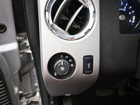 Used 2015 Ford F250 Lariat w/ Lariat Ultimate Package AWD/4WD image 9