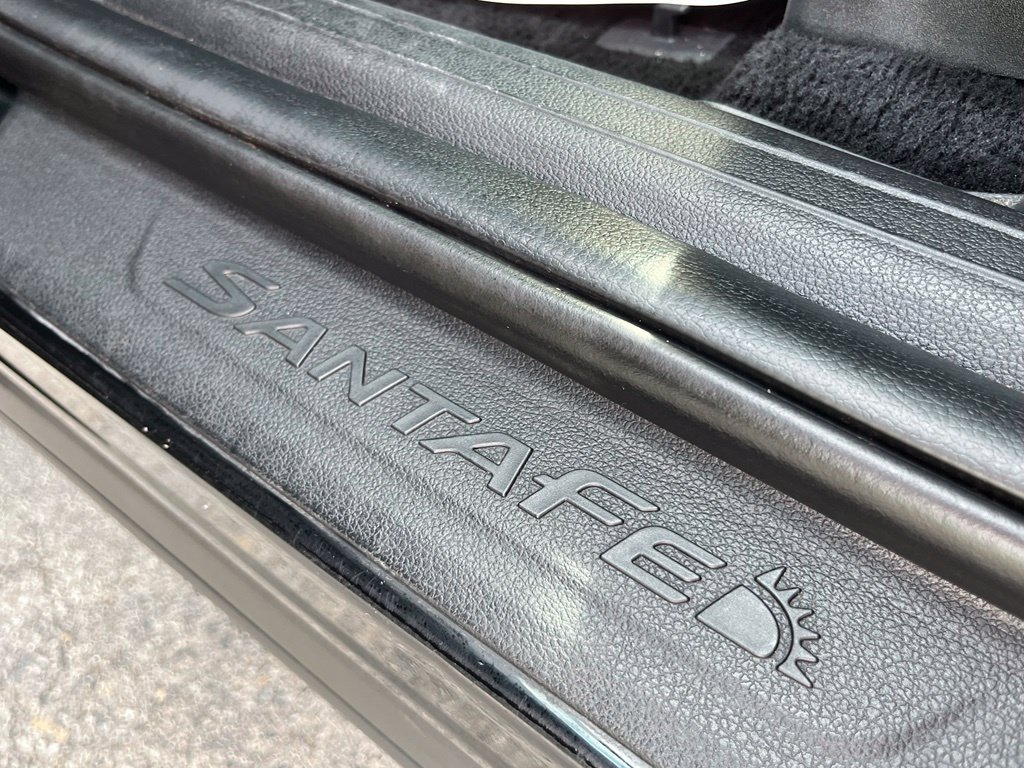 Used 2023 Hyundai Santa Fe SEL AWD/4WD image 17