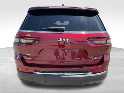 Used 2025 Jeep Grand Cherokee L Limited AWD/4WD image 8