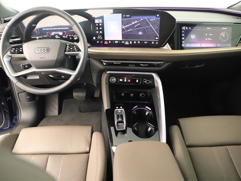 Certified 2025 Audi Q5 Prestige image 18