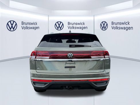 New 2026 Volkswagen Atlas Cross Sport SE image 5