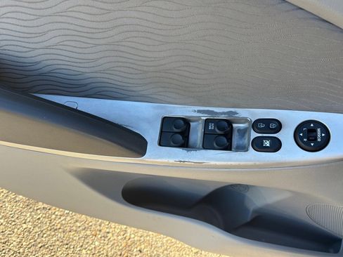 Used 2012 Hyundai Accent GLS w/ Premium Pkg 3 image 16