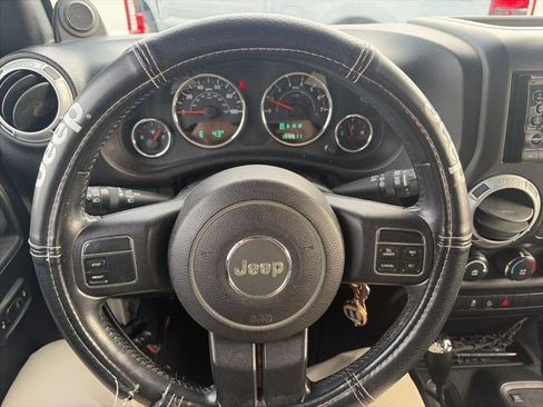 Used 2011 Jeep Wrangler Unlimited Sport image 10