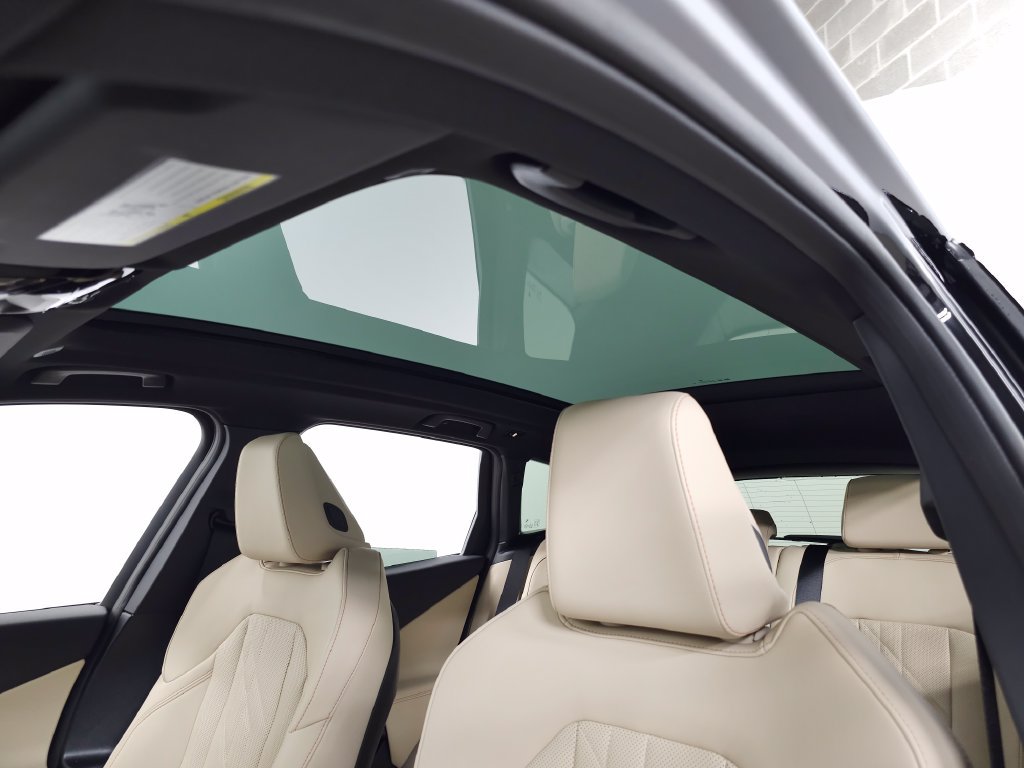 Used 2026 BMW X3 xDrive30i w/ Premium Package AWD/4WD image 12