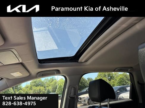 Used 2017 Honda CR-V Touring image 12