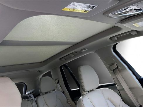 Used 2024 Volvo XC90 B5 Core image 27