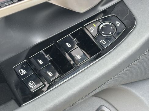 New 2027 BMW 550e xDrive w/ Executive Package AWD/4WD image 15