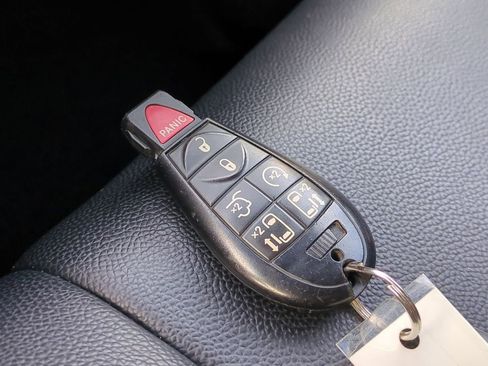 Used 2013 Dodge Grand Caravan R/T w/ Trailer Tow Group image 41