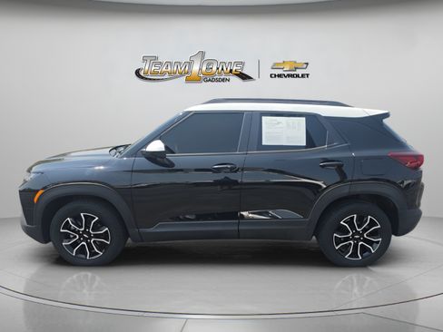 Used 2021 Chevrolet TrailBlazer ACTIV w/ Technology Package FWD image 5